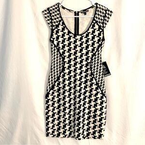 New! Express Pencil Dress Women's 2 Black White Houndstooth Fitted Midi Bodycon
